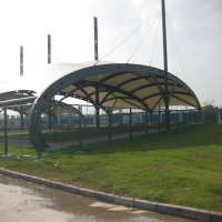 篮球场地围栏厂家:打造安全与时尚并存的运动空间 